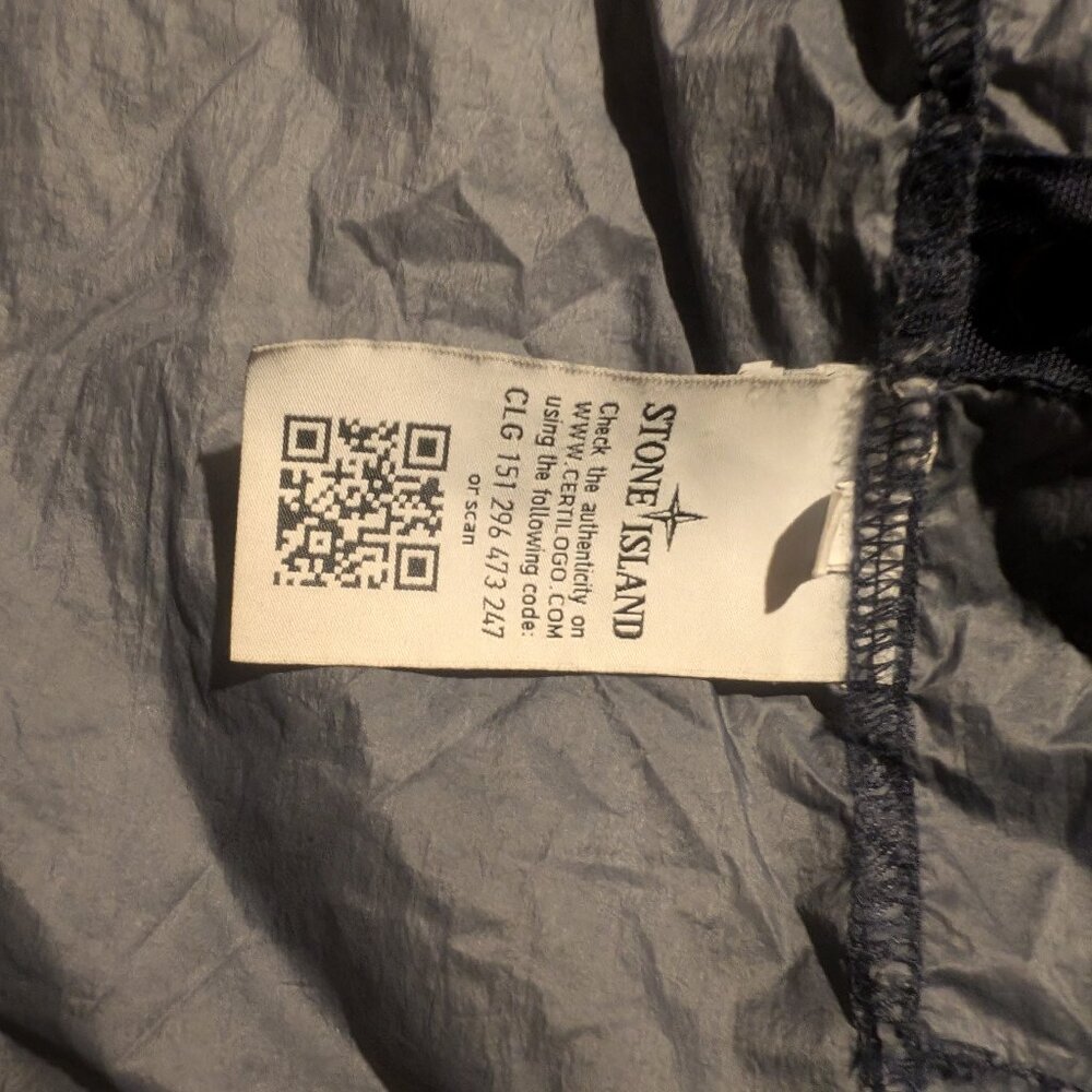 Stone Island Packable Rain Jacket - Blueish Gray Transparent - Stylish & Fun - Picture 9 of 9